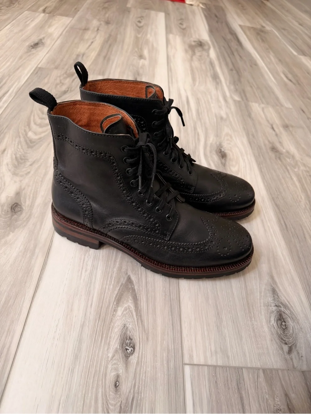 Frye James Lug Wingtip Lug Sole Leather Boots Men’s 8.5 Black